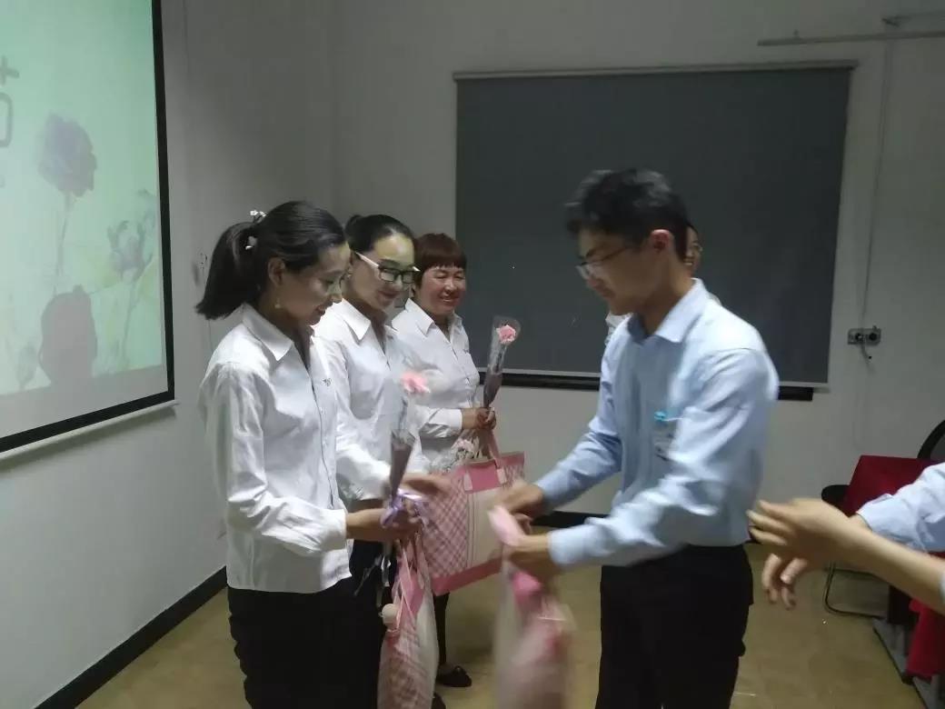 中原邦农——致敬伟大的母亲！-公司新闻-河南邦农饲料有限公司